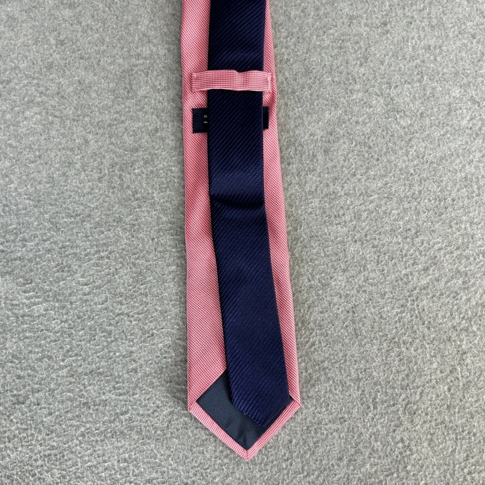 Roundtree & Yorke Slim Necktie Pink Navy Blue Colorblock Preppy Silk Mens Tie